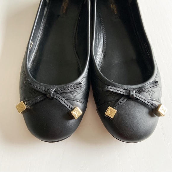Louis Vuitton Black Monogram Embossed Leather Debbie Bow Ballet Flats - Picture 2 of 4